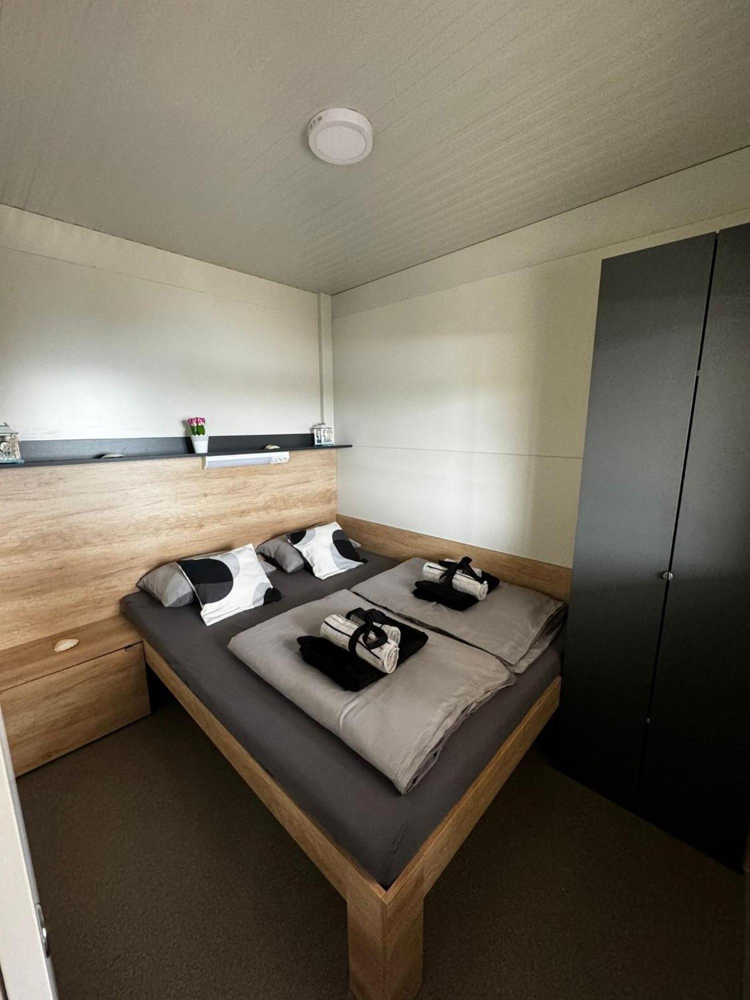 Mobile Home L&L ดราเก ภายนอก รูปภาพ